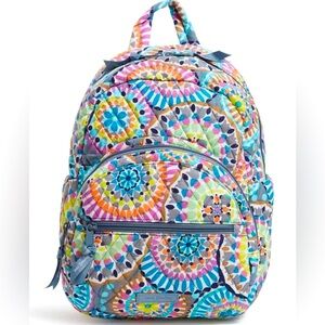 BNWT VERA BRADLEY SUNNY MEDALLION COMPACT BACKPACK